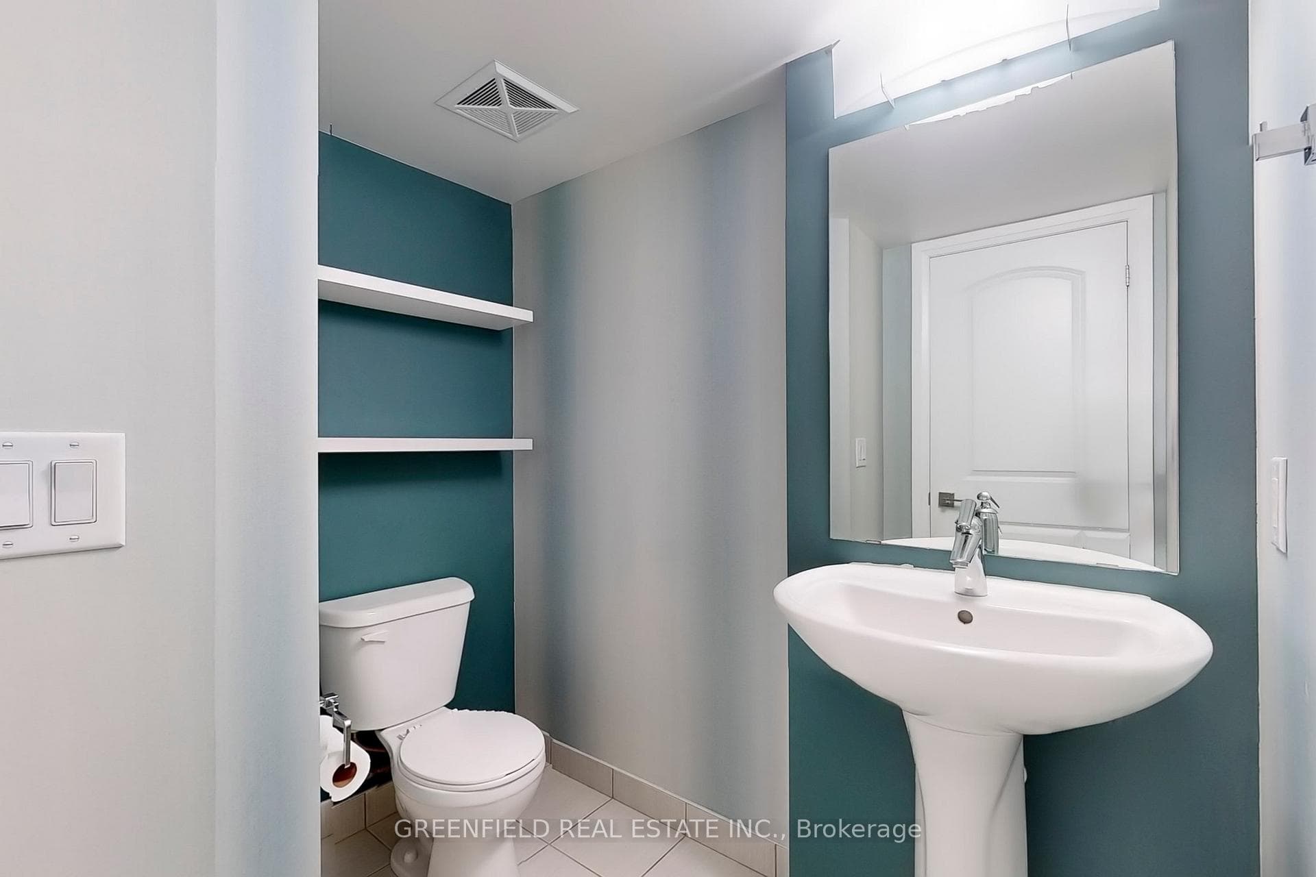 1060 Sheppard Avenue Unit 820 photo 22