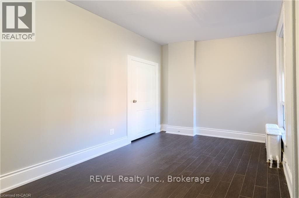 471.5 King Street Unit 12 photo 3