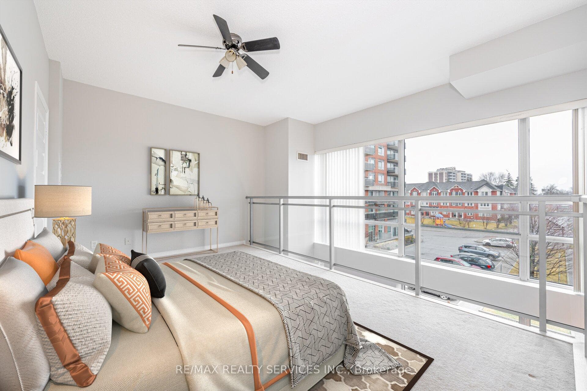 215 Queen Street Unit 211 photo 21