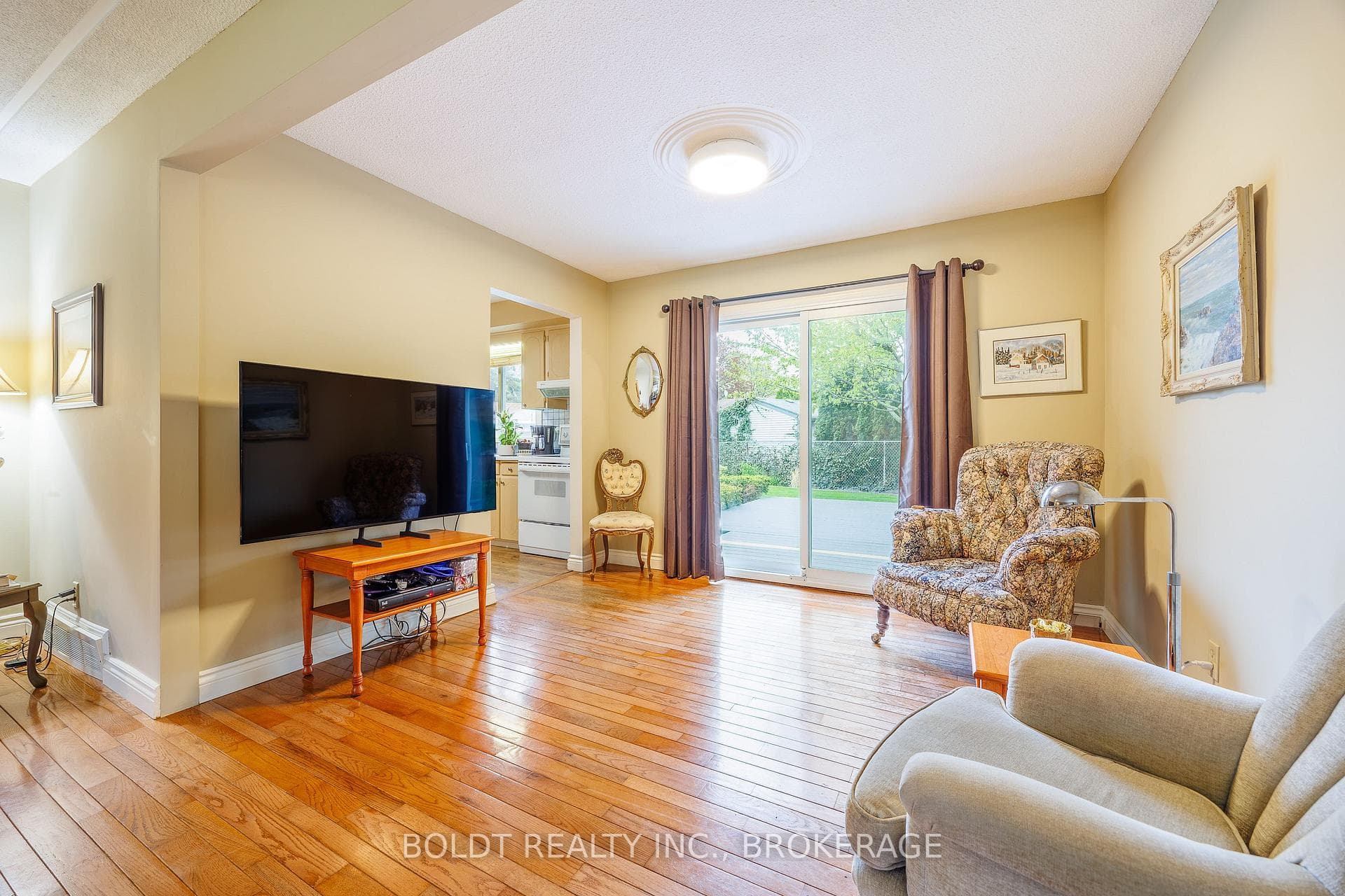 7 Halene Court photo 8
