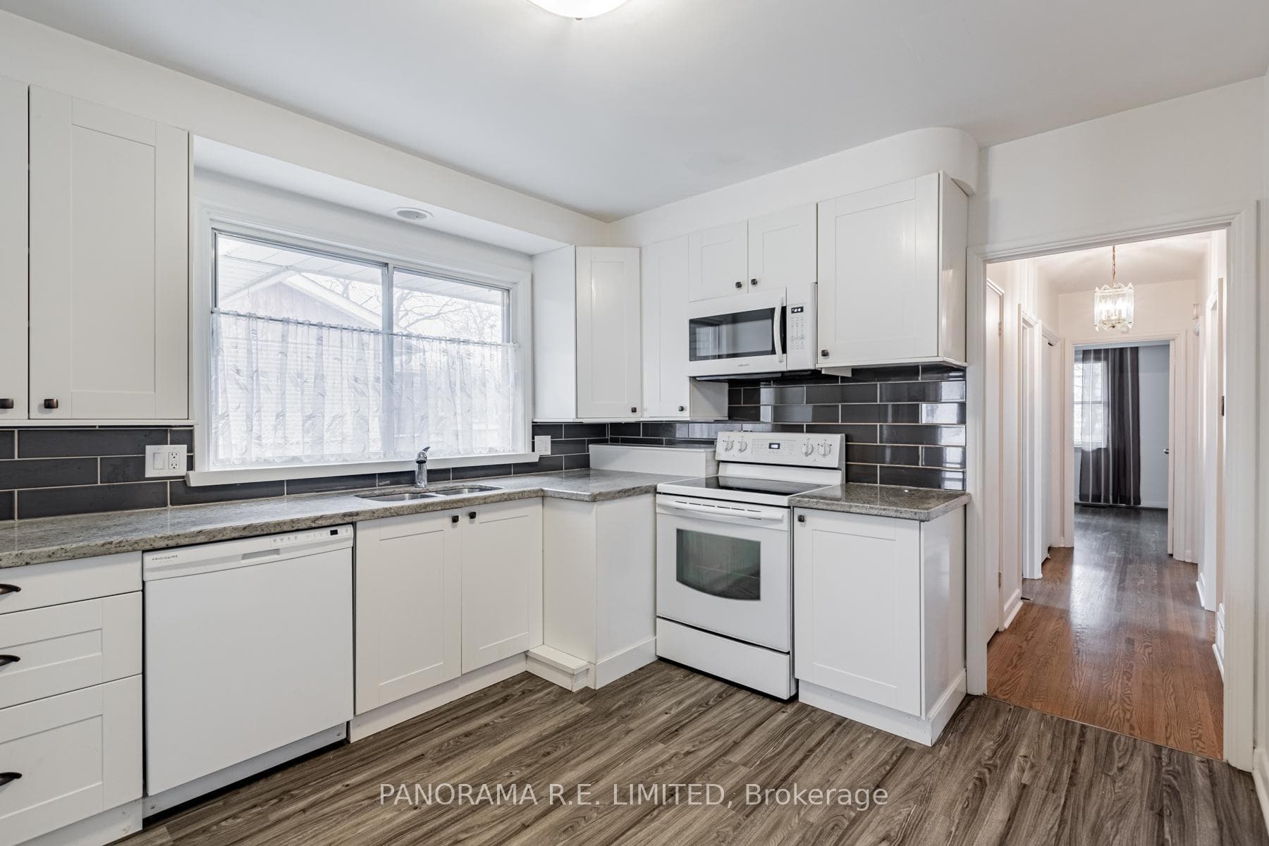 51 Laurelwood Crescent photo 9