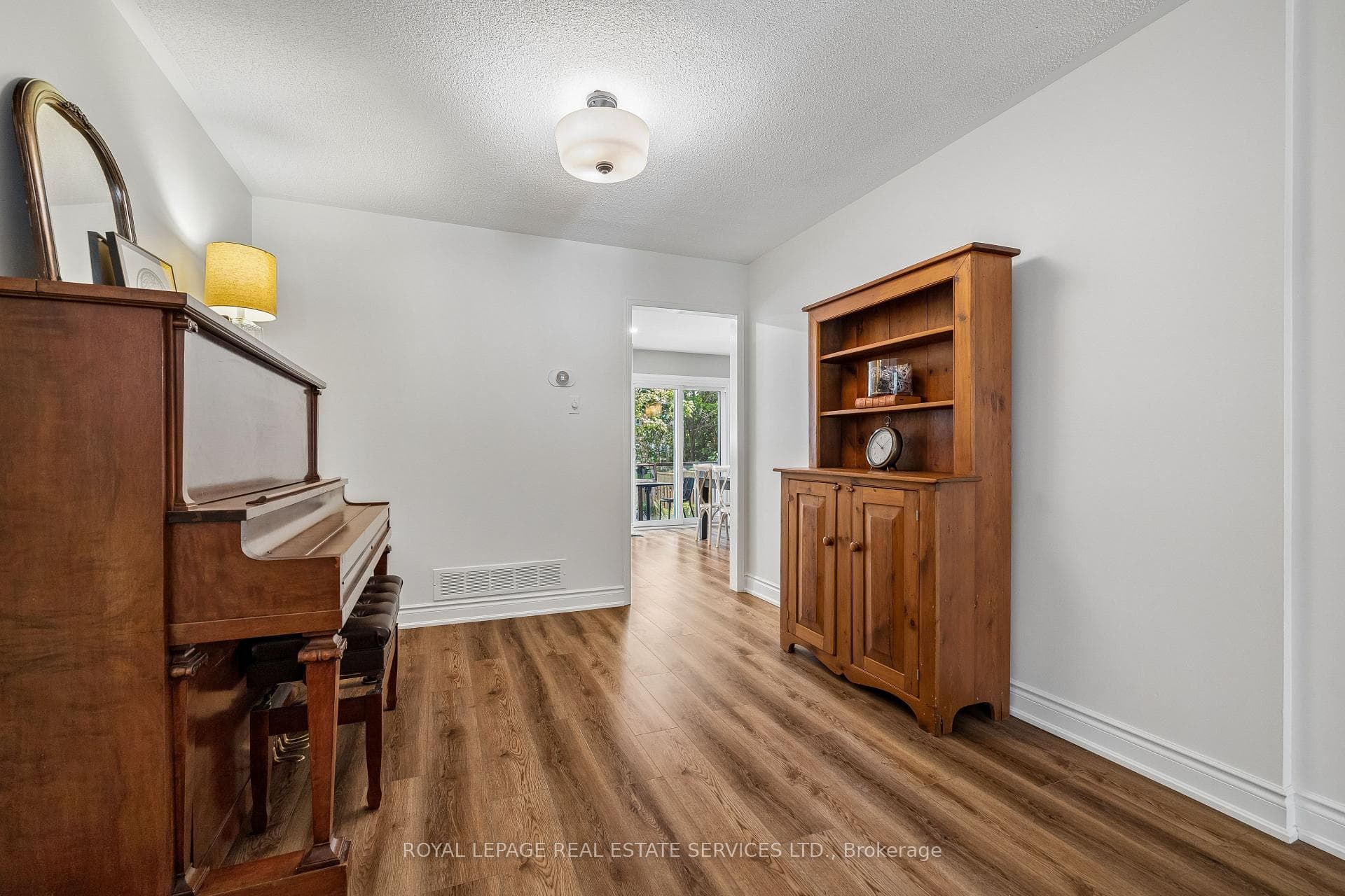 1226 Blackburn Drive photo 7