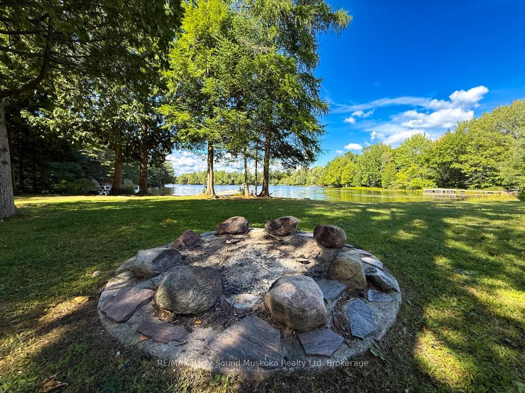 127 BURNETTS Road photo 40