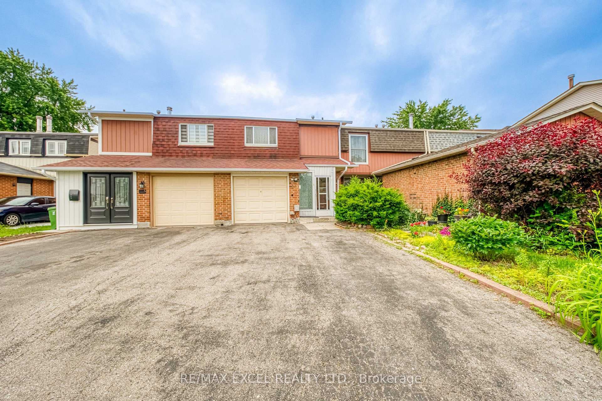 17 Sadlee Cove Crescent photo 1