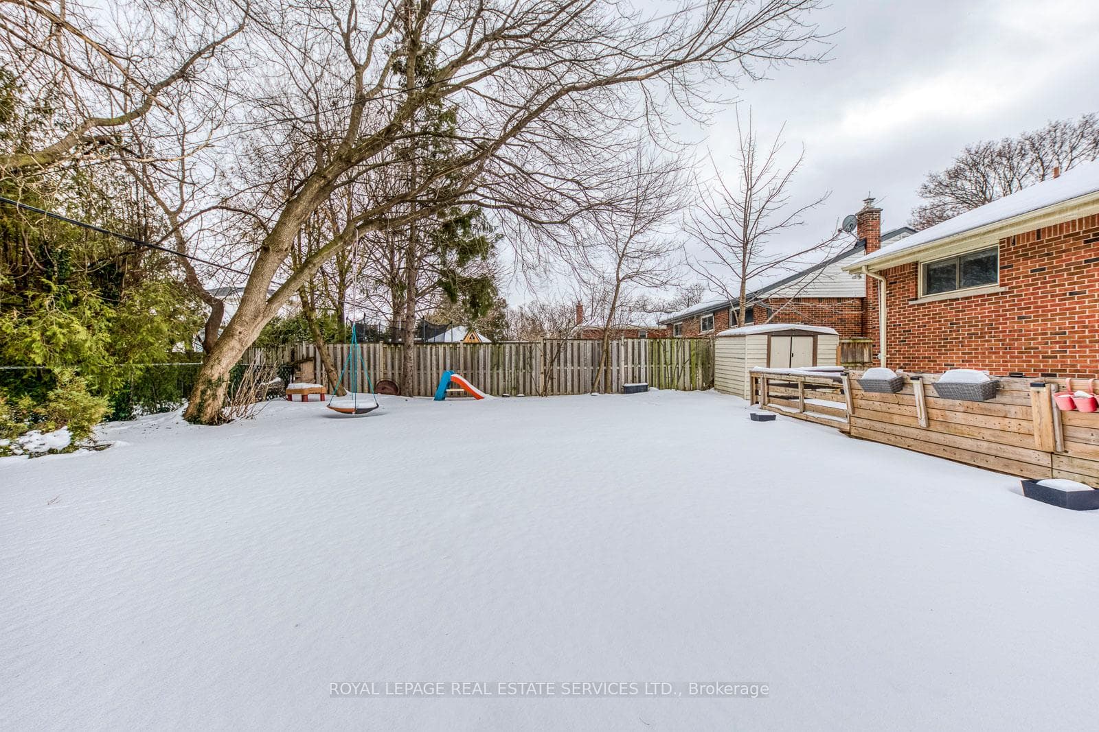 186 Fernwood Crescent photo 28
