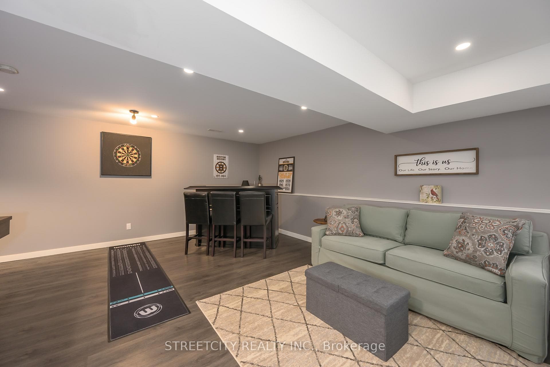 464 Commissioners Road Unit 16 photo 26