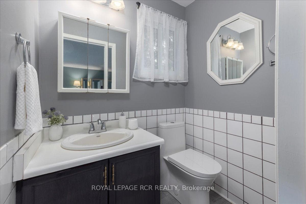 Primary Bedroom - 4 Piece Ensuite