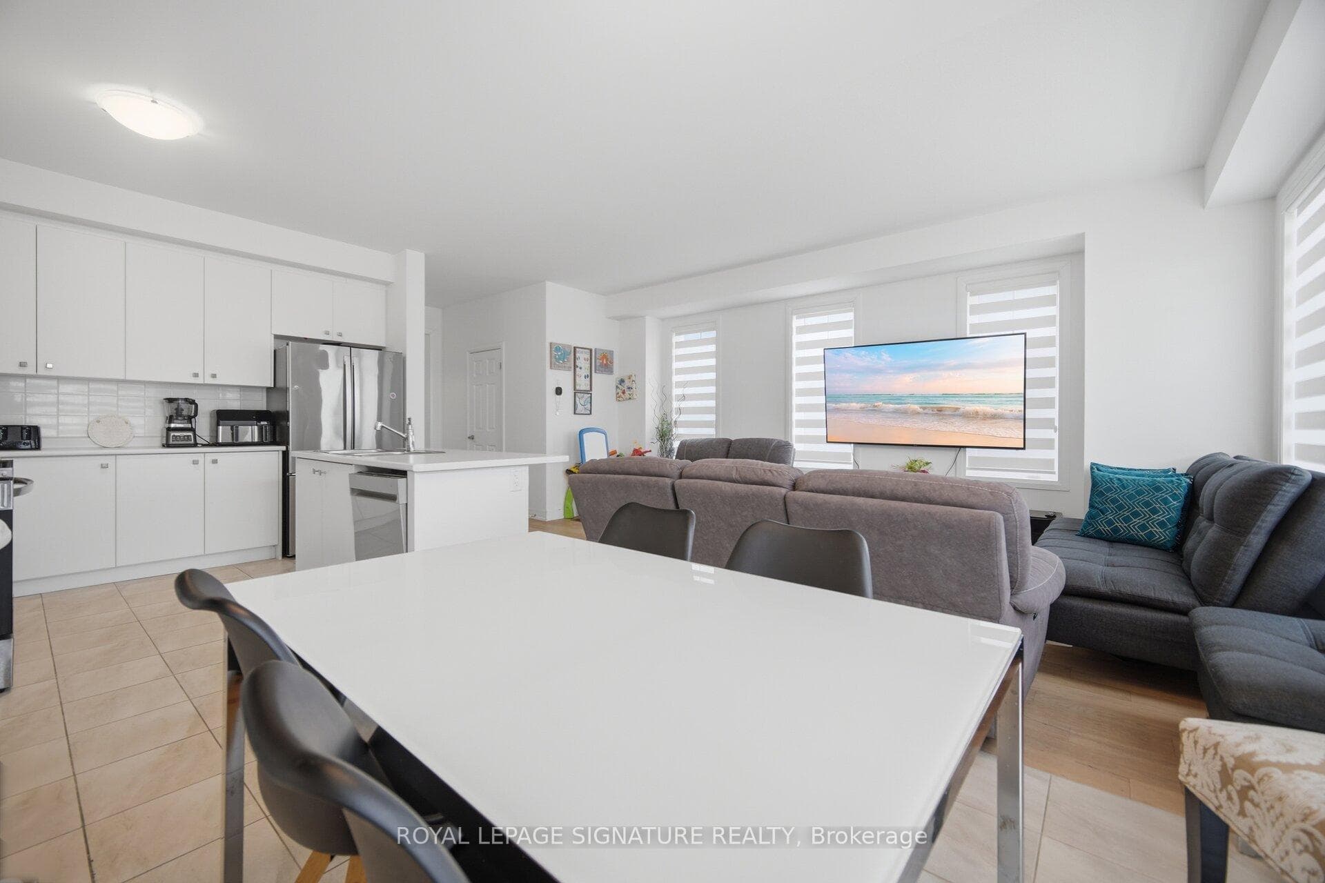 240 Velvet Way photo 24