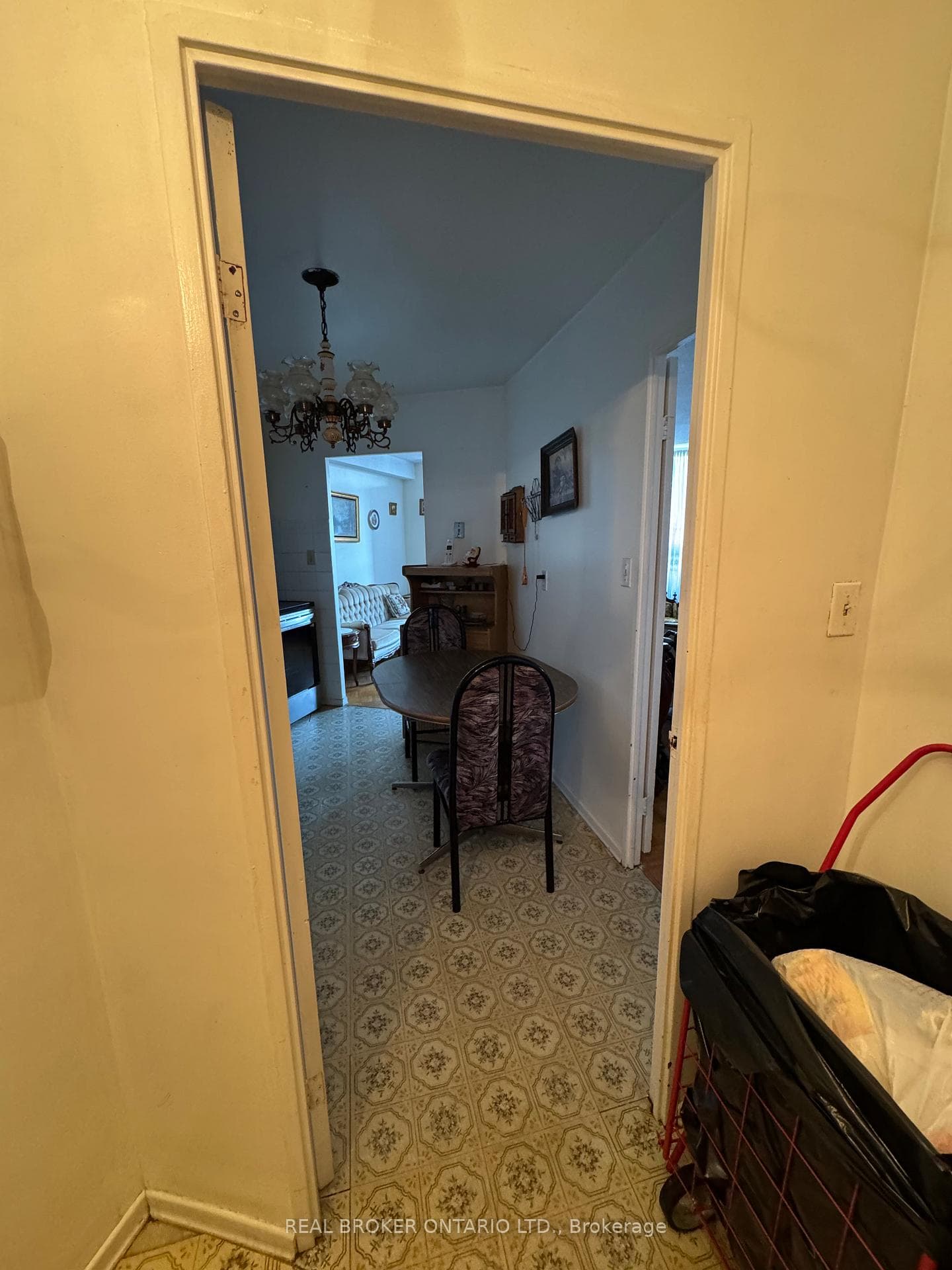 5 Shady Golf Way Unit 512 photo 6