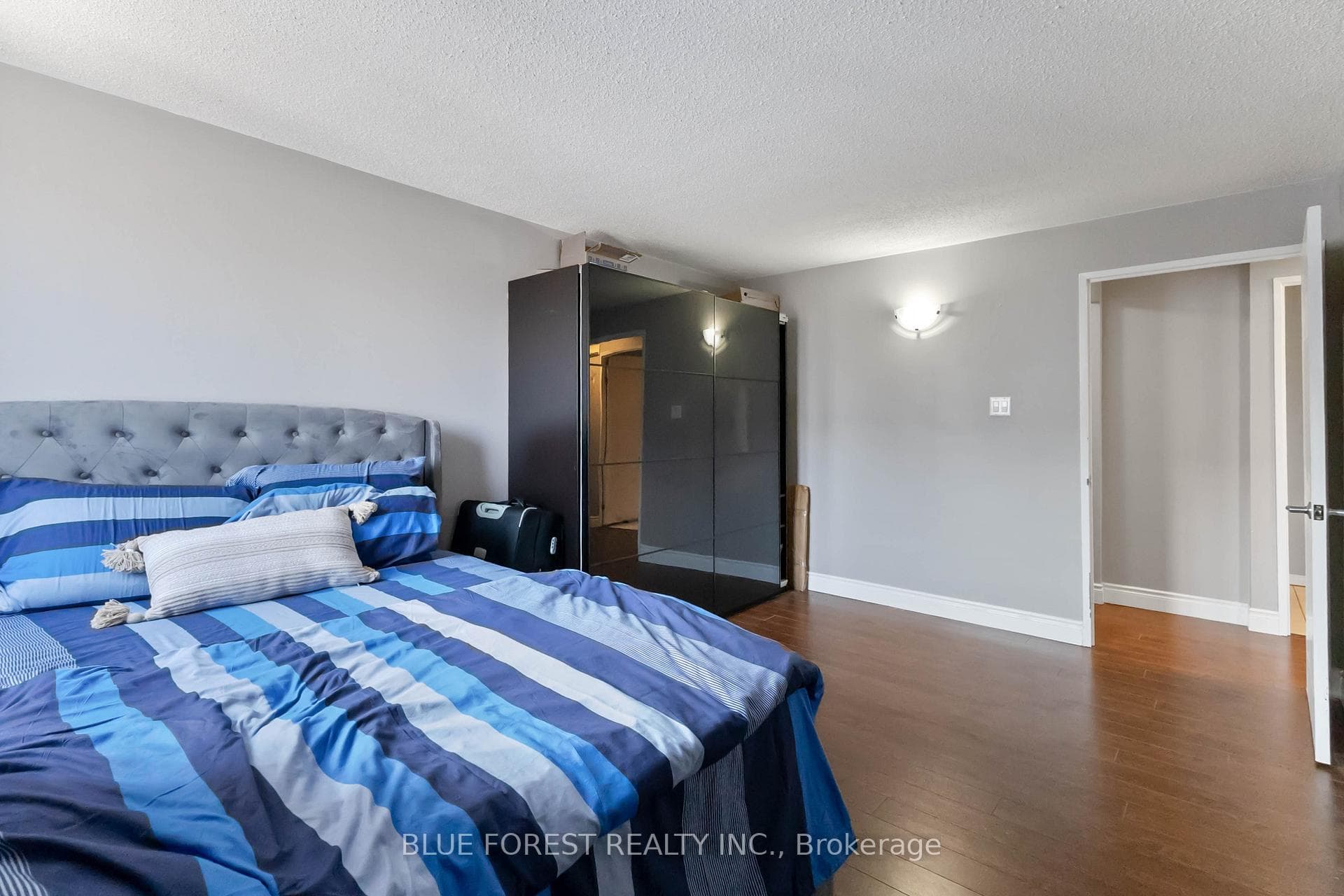570 Proudfoot Lane Unit 510 photo 19