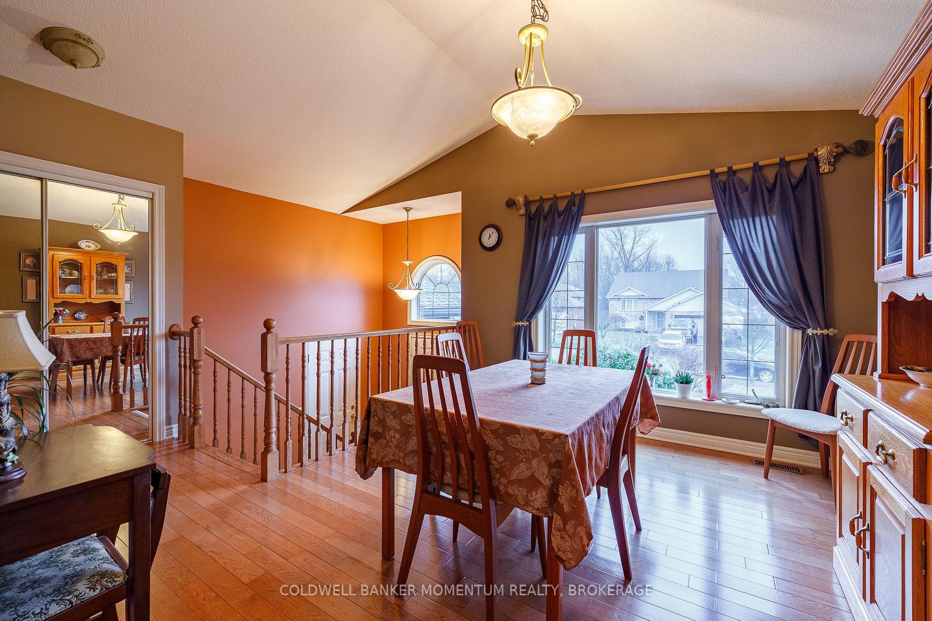 47 Thorold Avenue photo 9