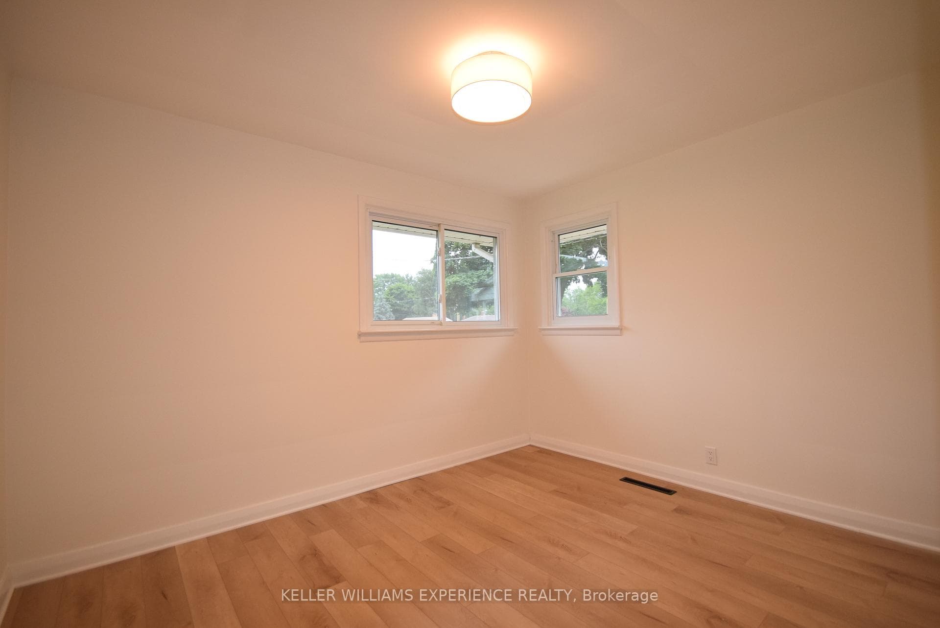 59 Wiltshire Drive photo 28