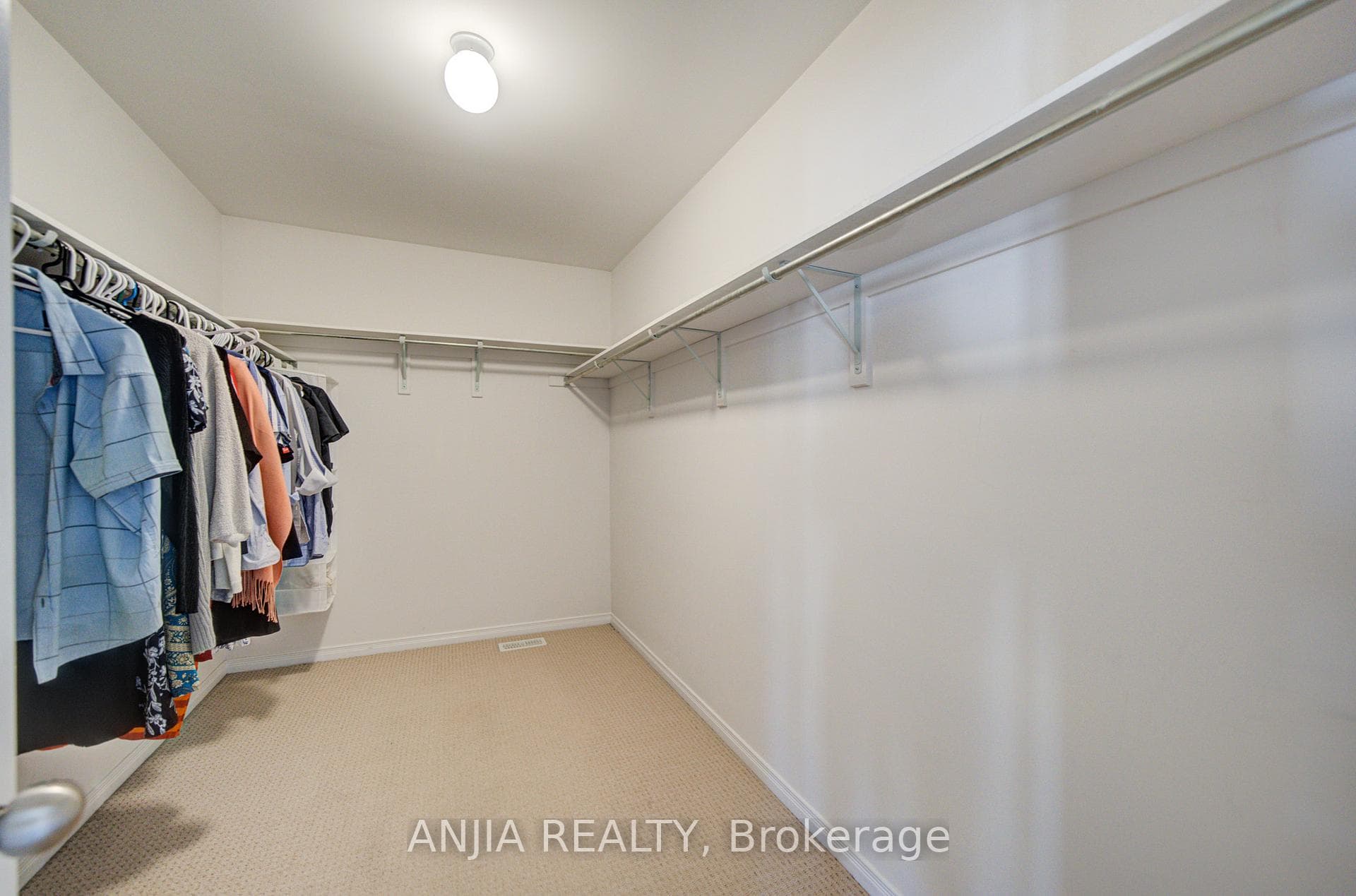 56 Stockell Crescent photo 46