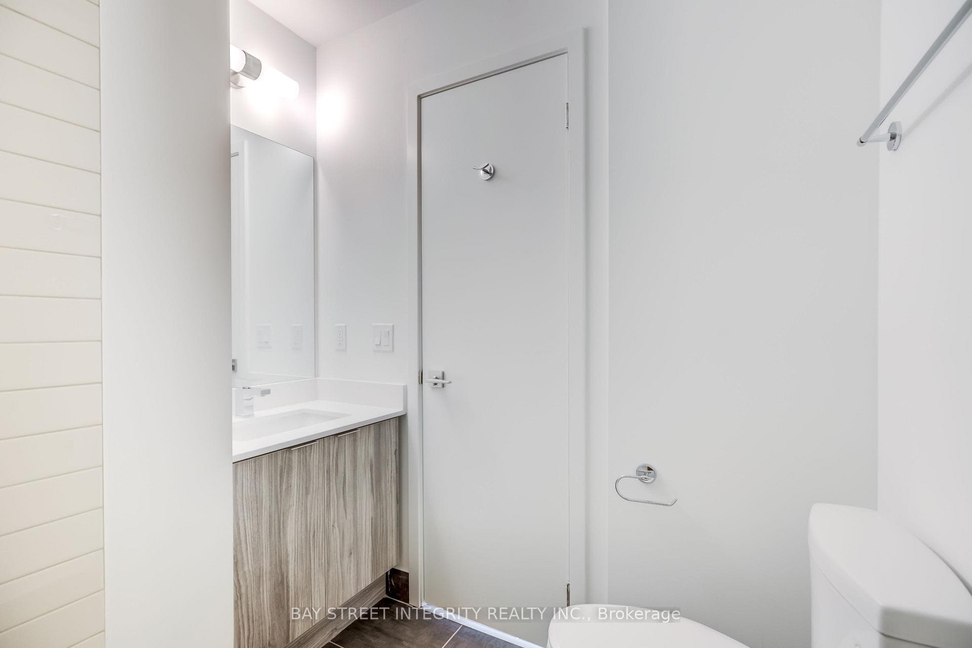 2908 Highway 7 Road Unit 1602 photo 18