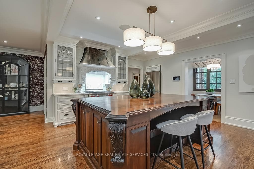 140 Chartwell Road photo 7