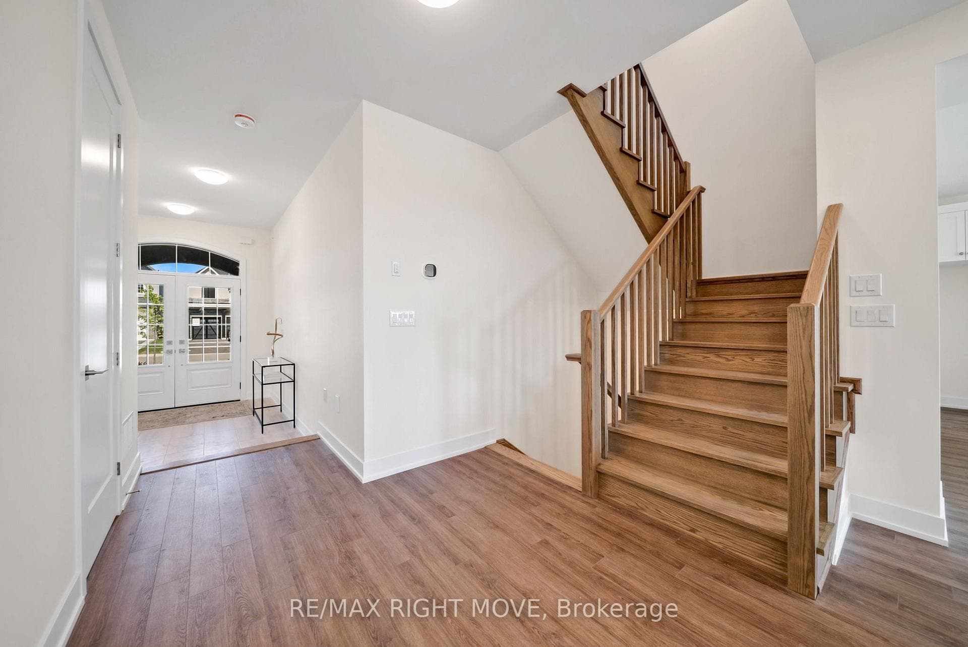 3194 Orion Boulevard photo 6
