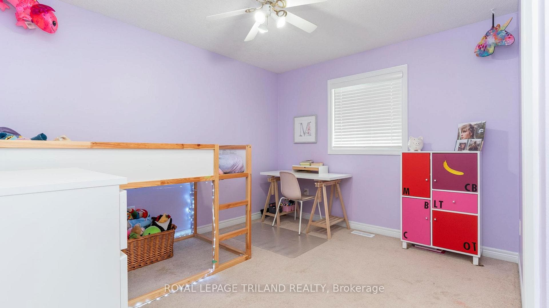 6 CIRCLEWOOD Drive photo 27