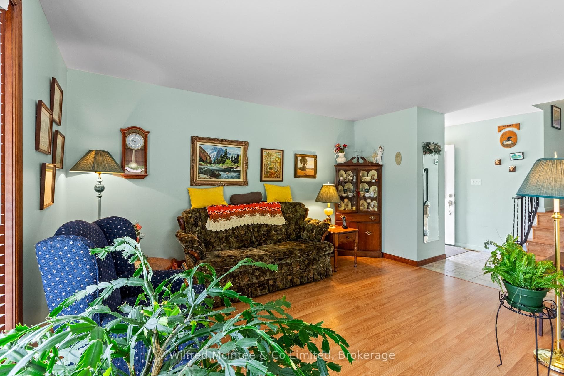 455 Bruce Street photo 21