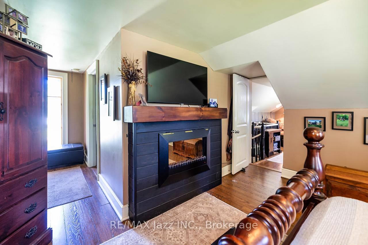 641 Enright Road photo 24