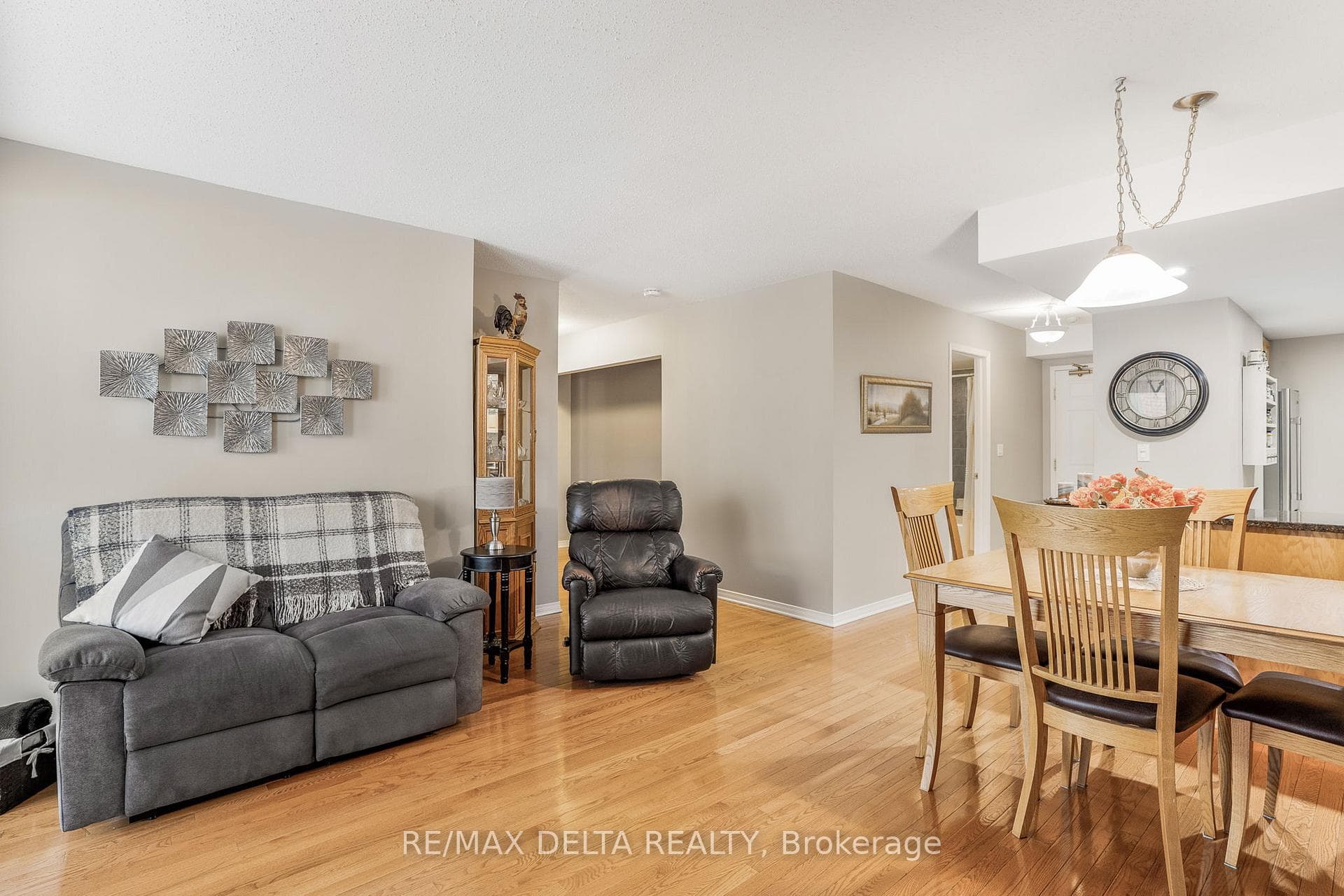 320 Centrum Boulevard Unit 306 photo 16