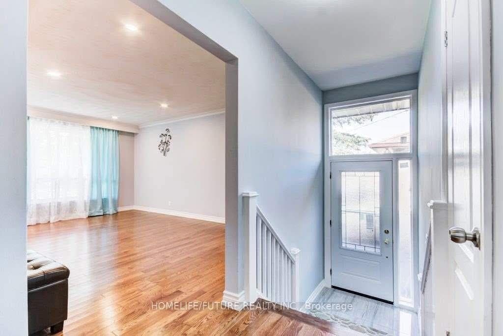 27 Kells Avenue Unit Main photo 2