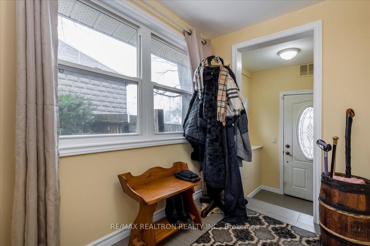 86 John Street photo 2