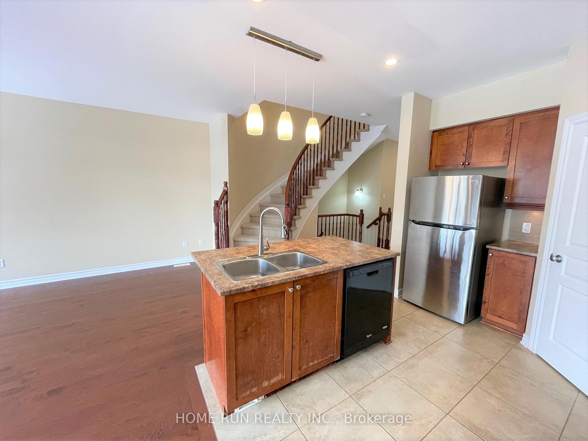 15 Madelon Drive photo 19