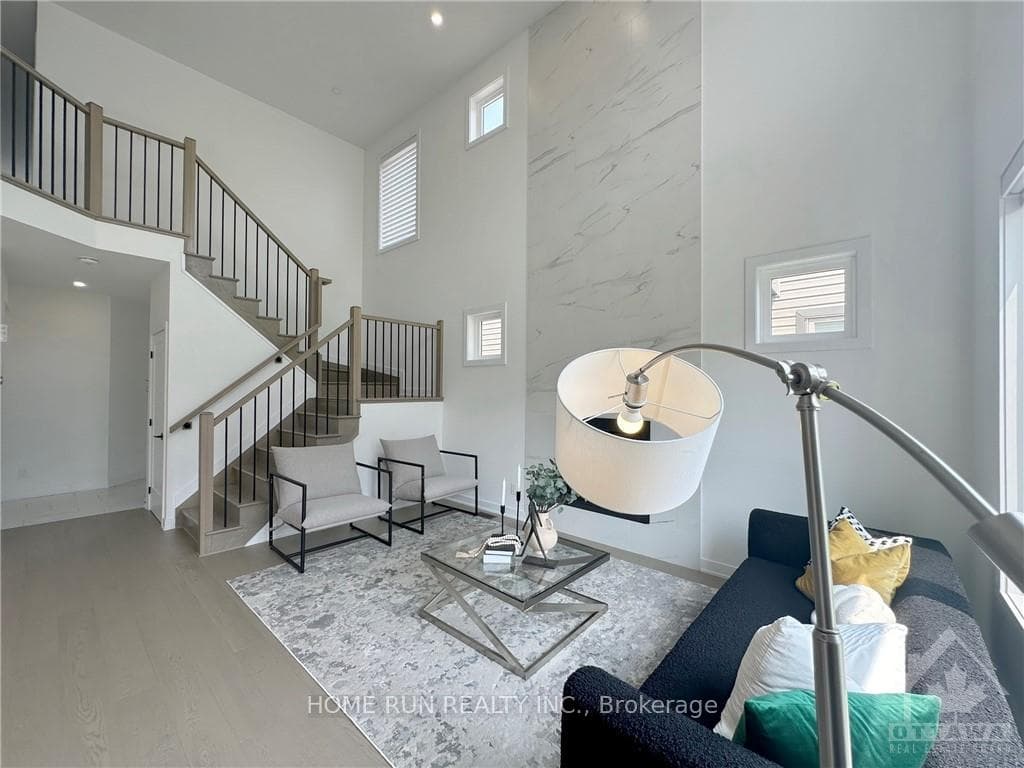 67 VICEROY Mews photo 12