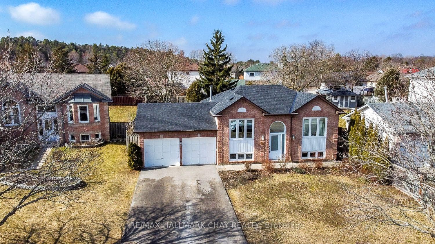 56 Darren Drive photo 1