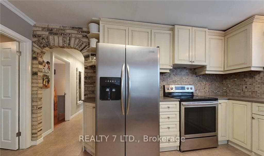 270 JAMES Street photo 3
