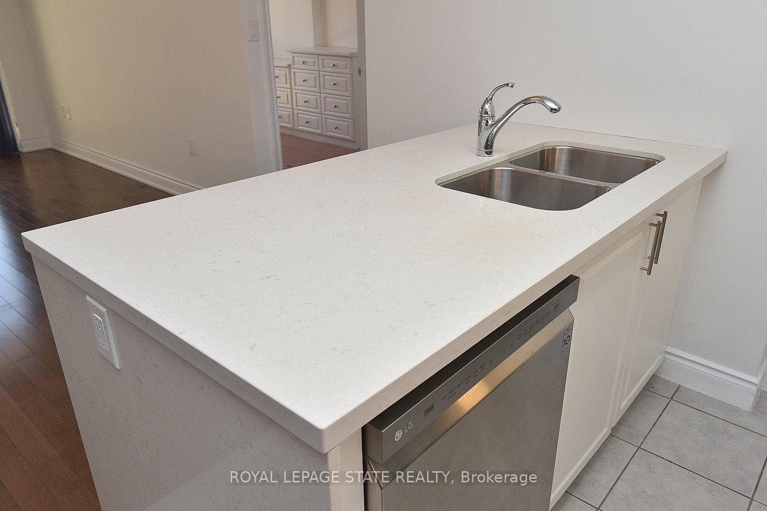 90 Charlton Avenue Unit 604 photo 14