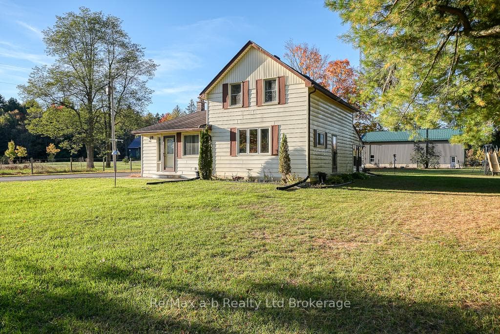686517 Highway 2 N/A photo 8