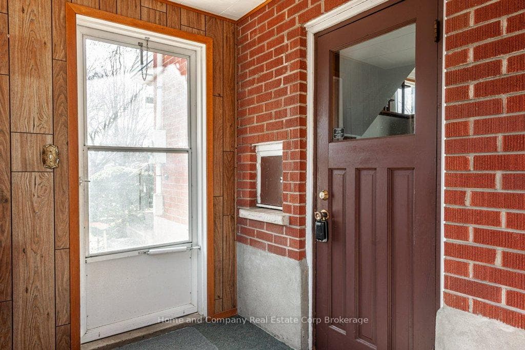 Enclosed Side Porch