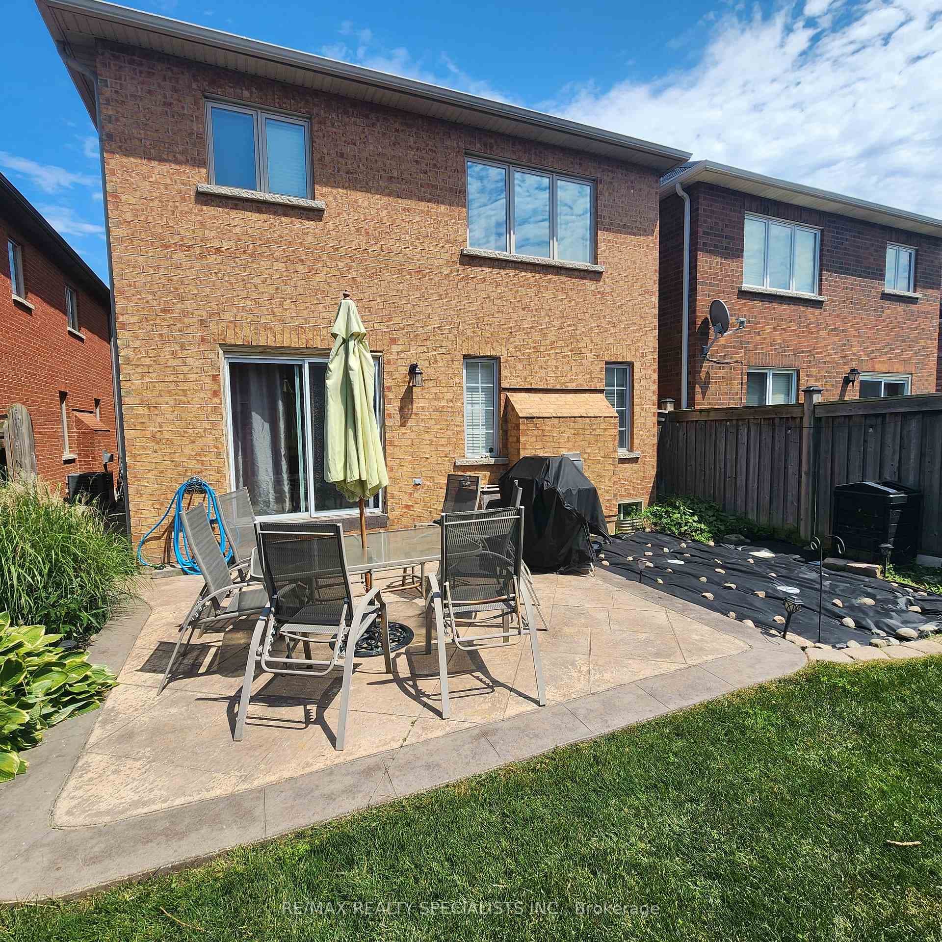 482 Grant Way photo 28
