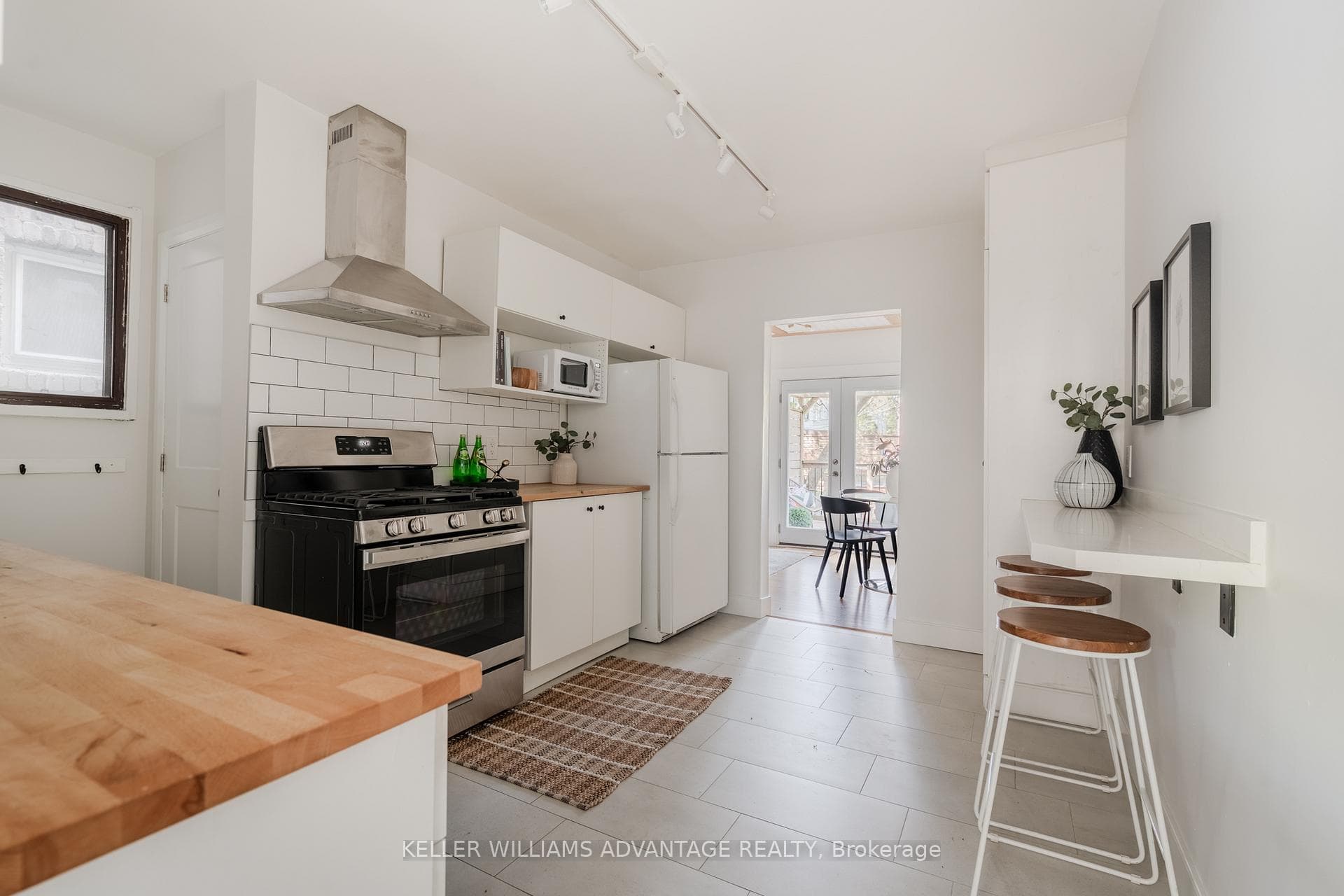 182 Pickering Street photo 8