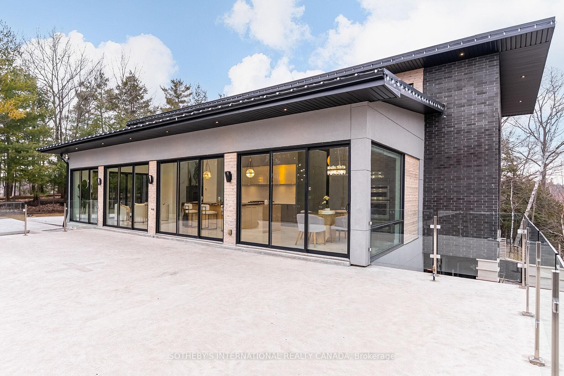 4599 Langstaff Road photo 43
