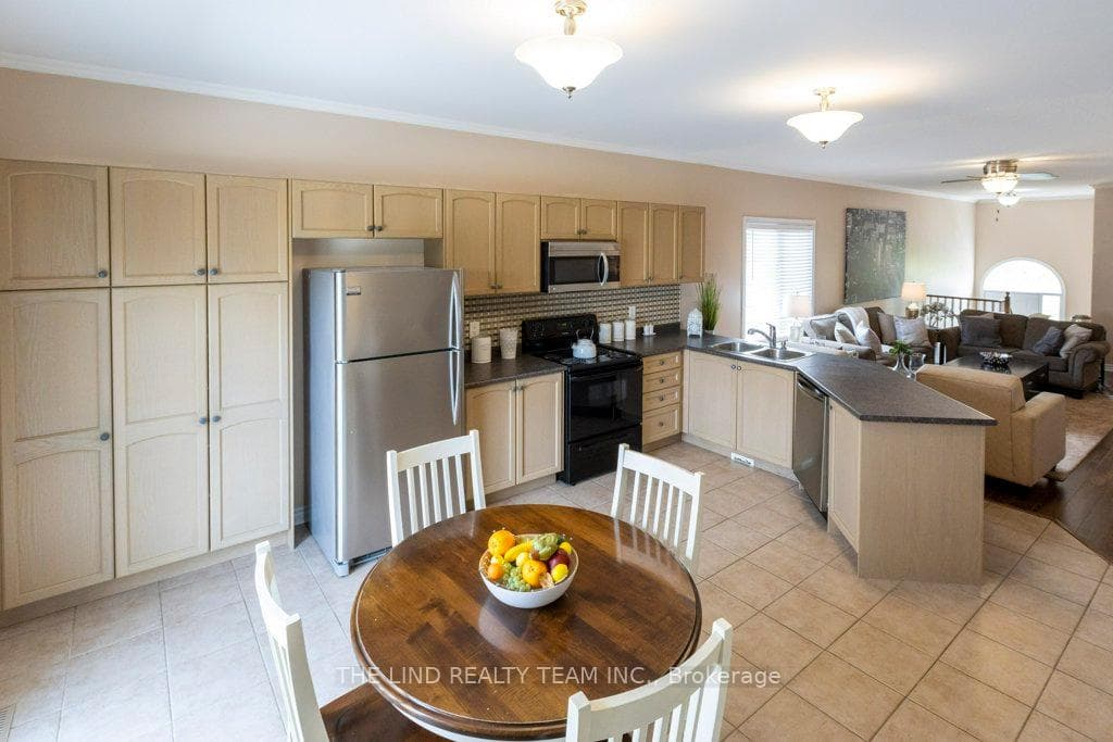 61 Mcintyre Drive photo 20