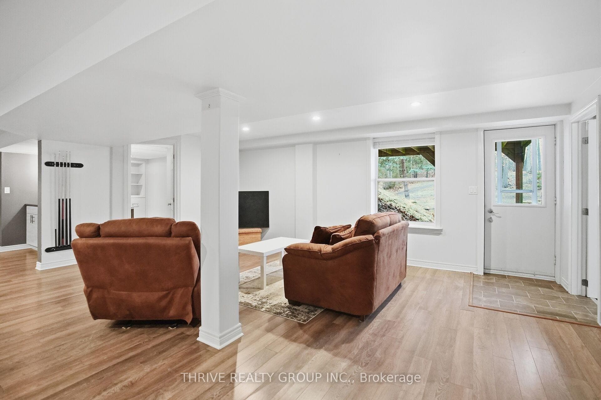 9650 Joanne Avenue photo 32