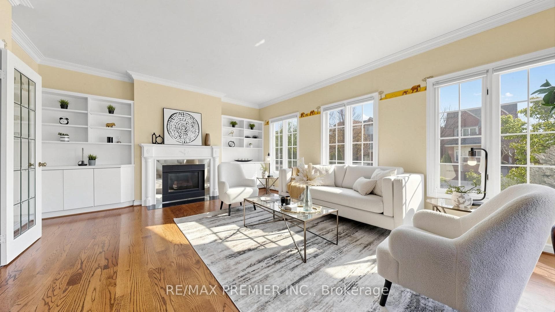 488 Woburn Avenue photo 6