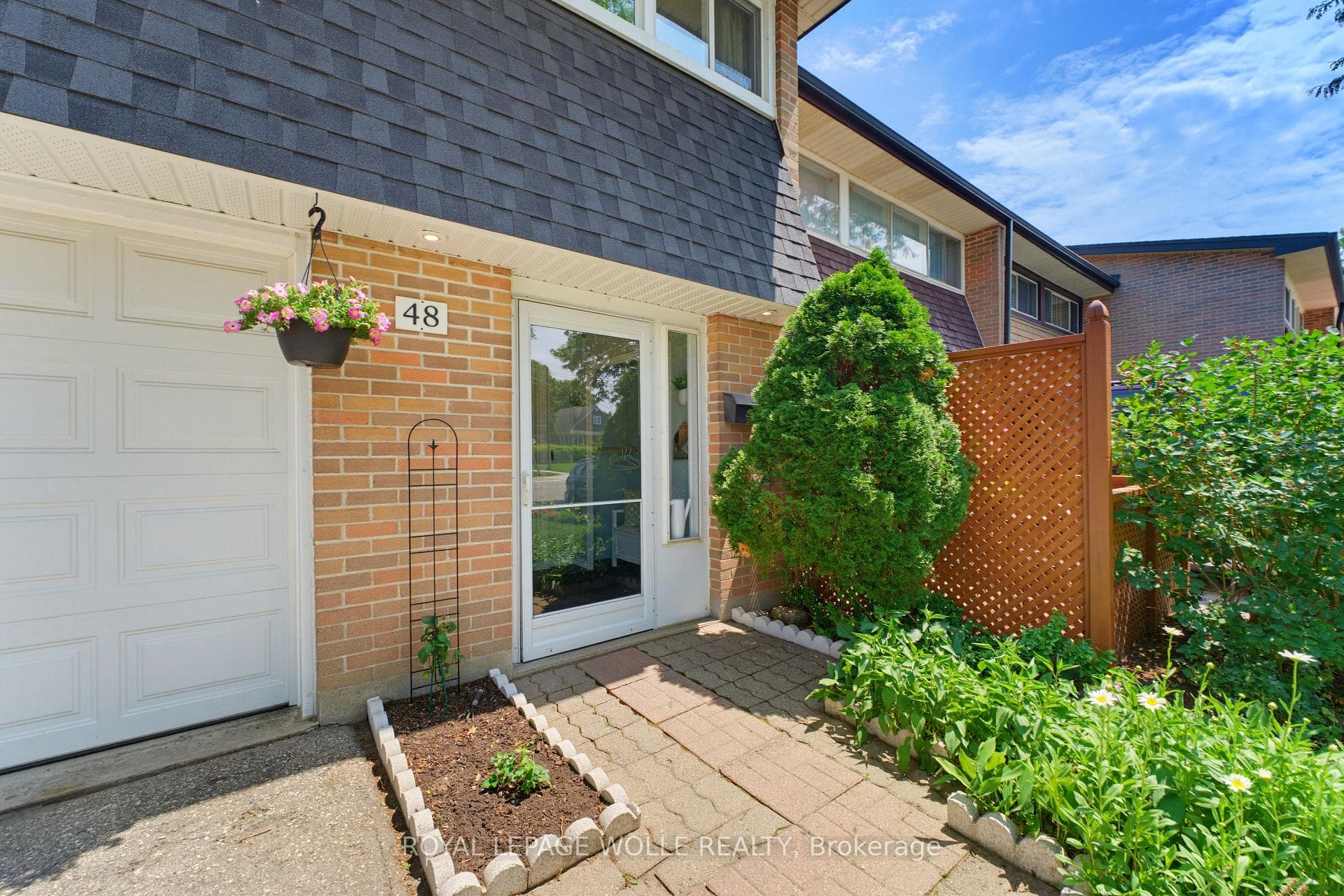 48 Guerin Avenue photo 5