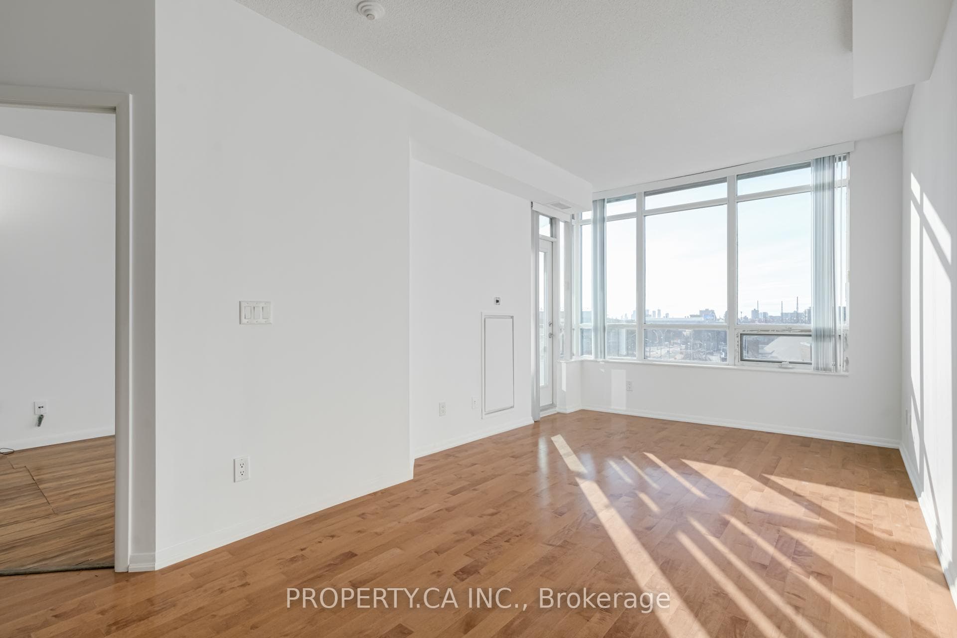 231 Fort York Boulevard Unit 713 photo 18