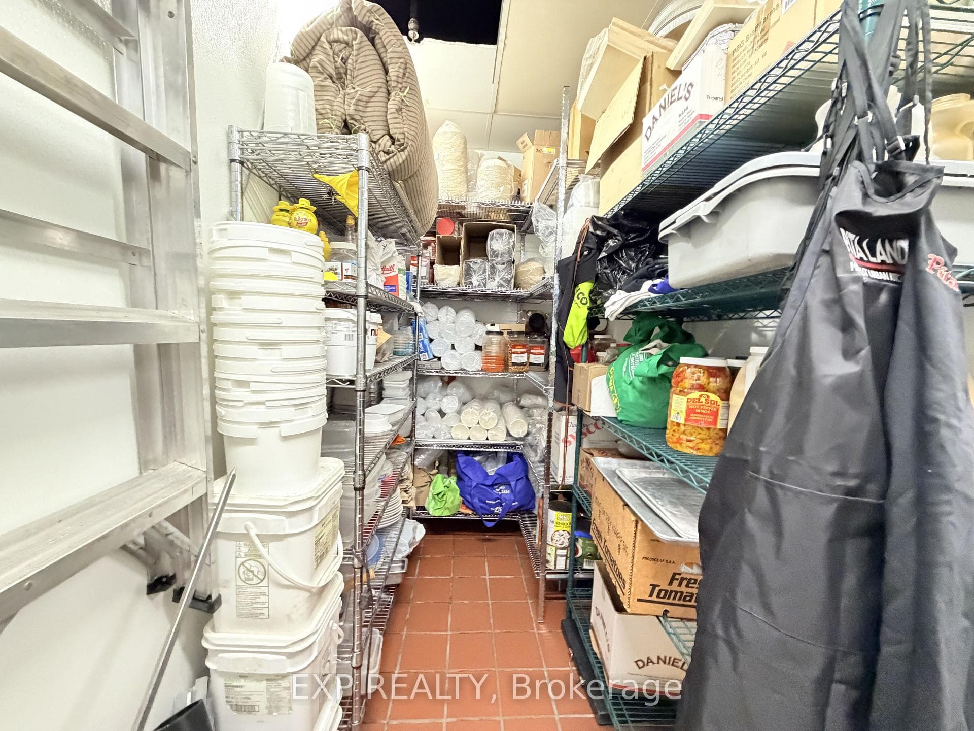 720 Spadina Avenue photo 32