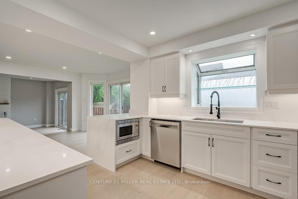 140 River Oaks Boulevard photo 10