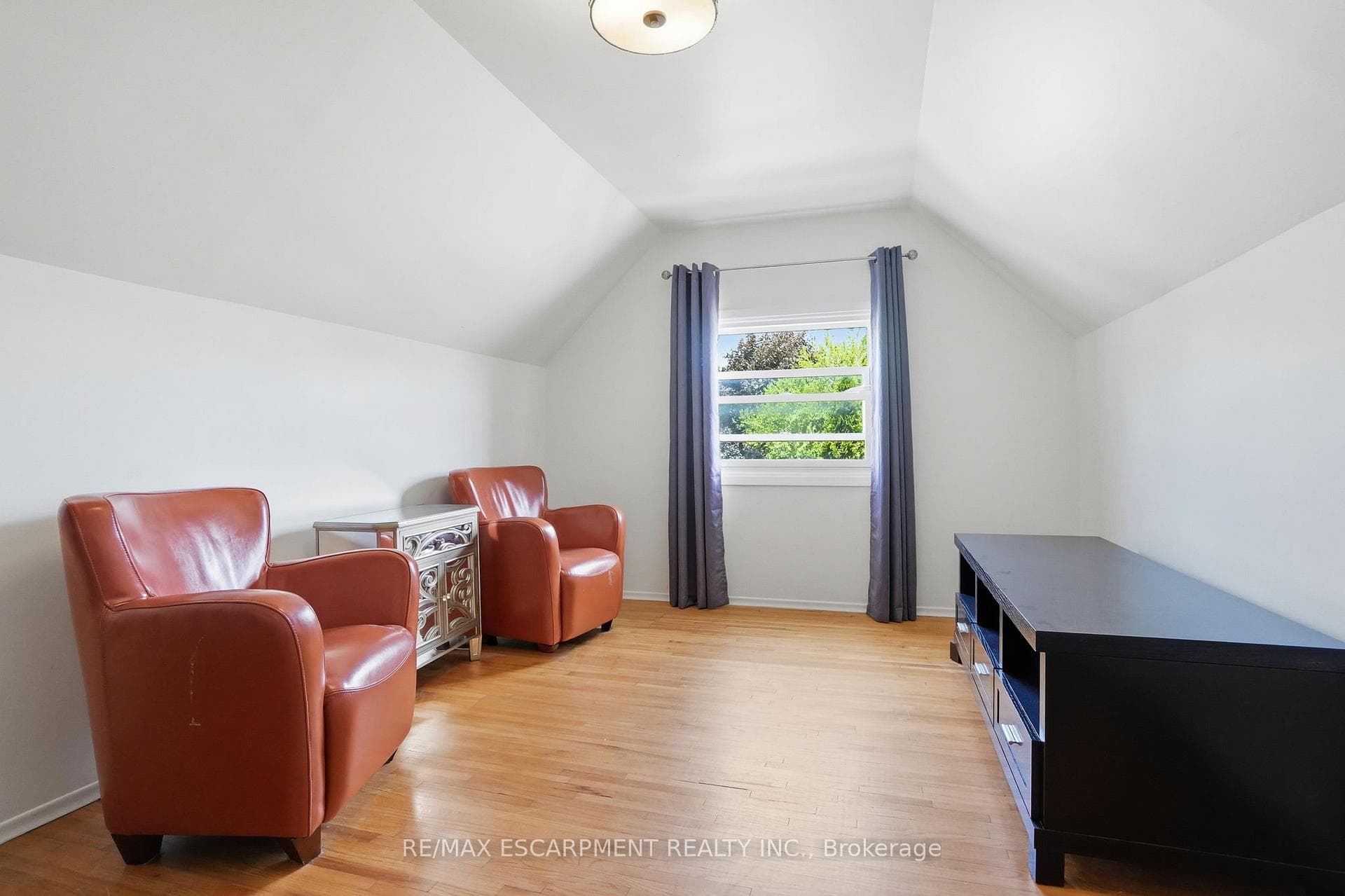 1642 King Street photo 22