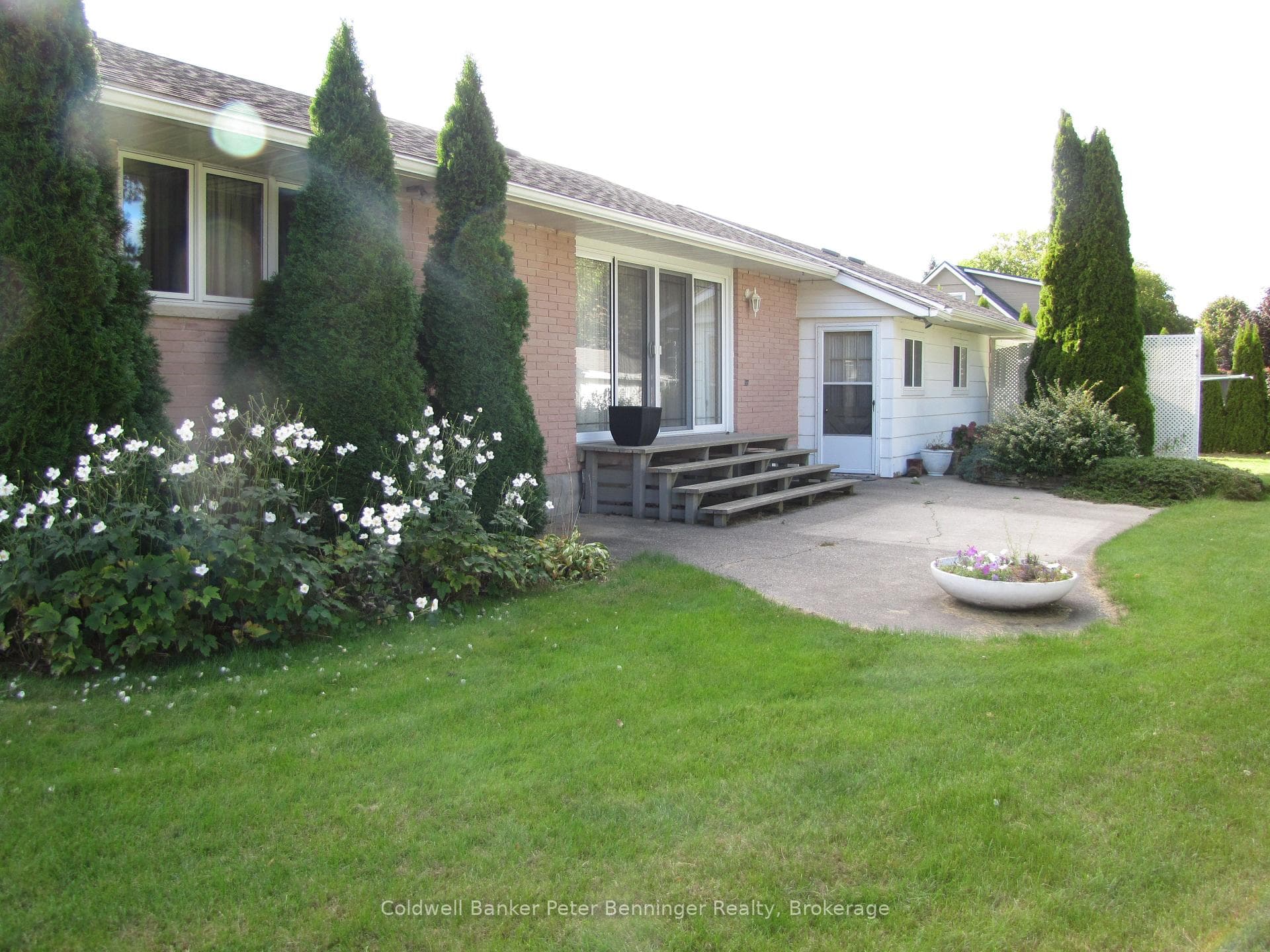 649 Drummond Drive photo 25