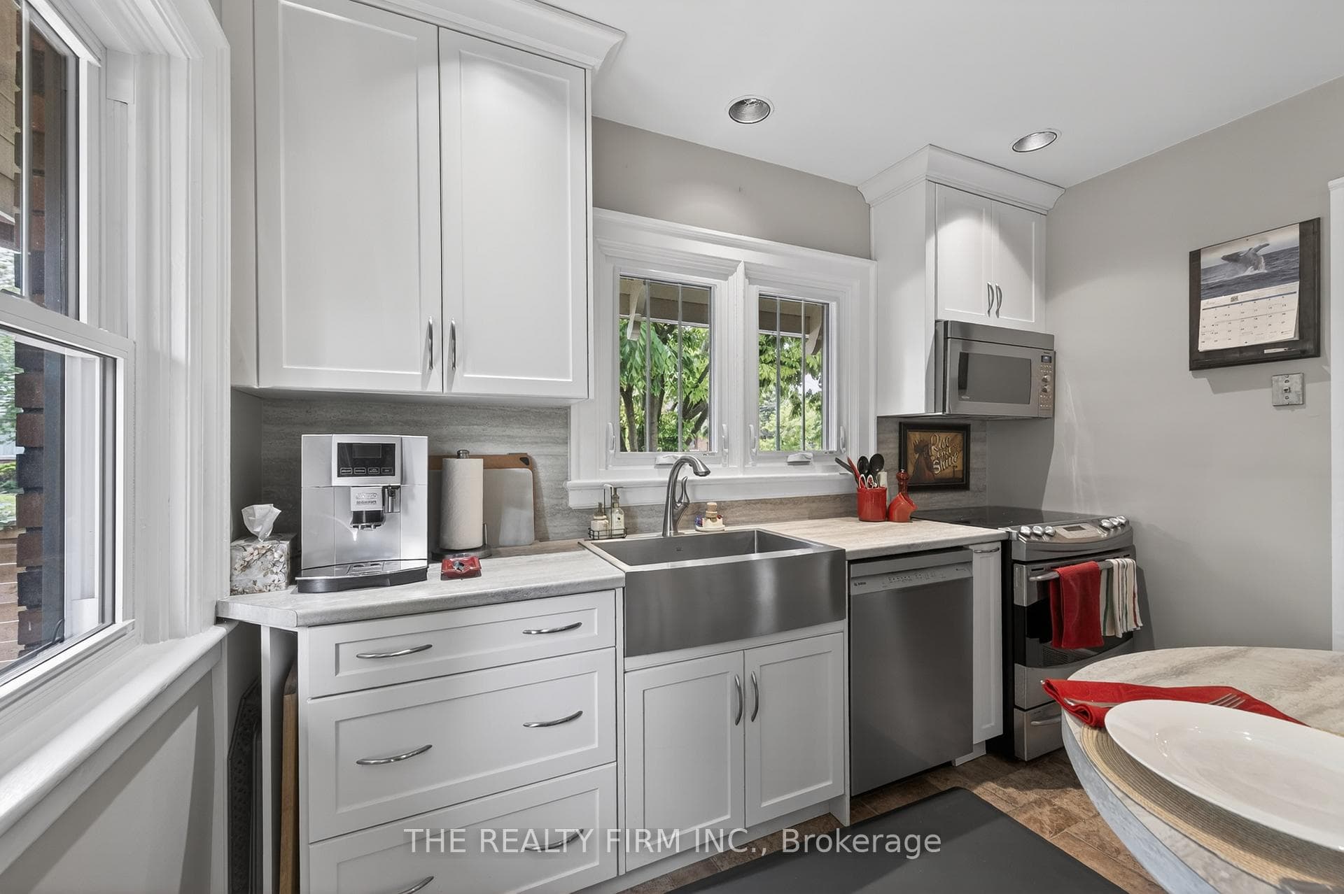 252 Edward Street photo 13