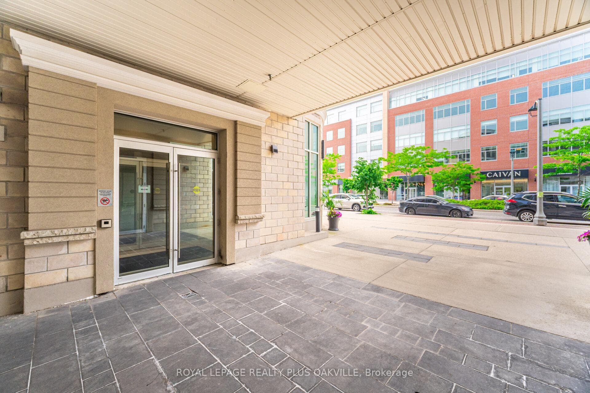 216 Oak Park Boulevard Unit 325 photo 3