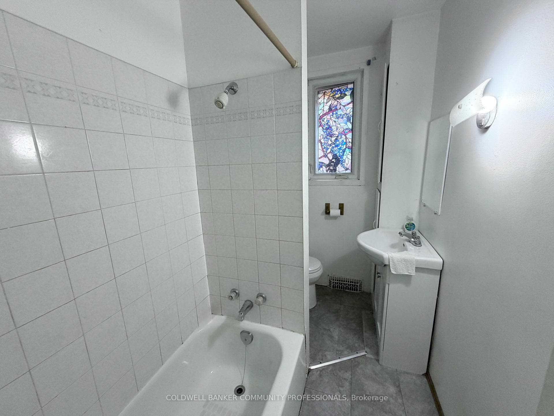 256 Fairfield Avenue photo 9