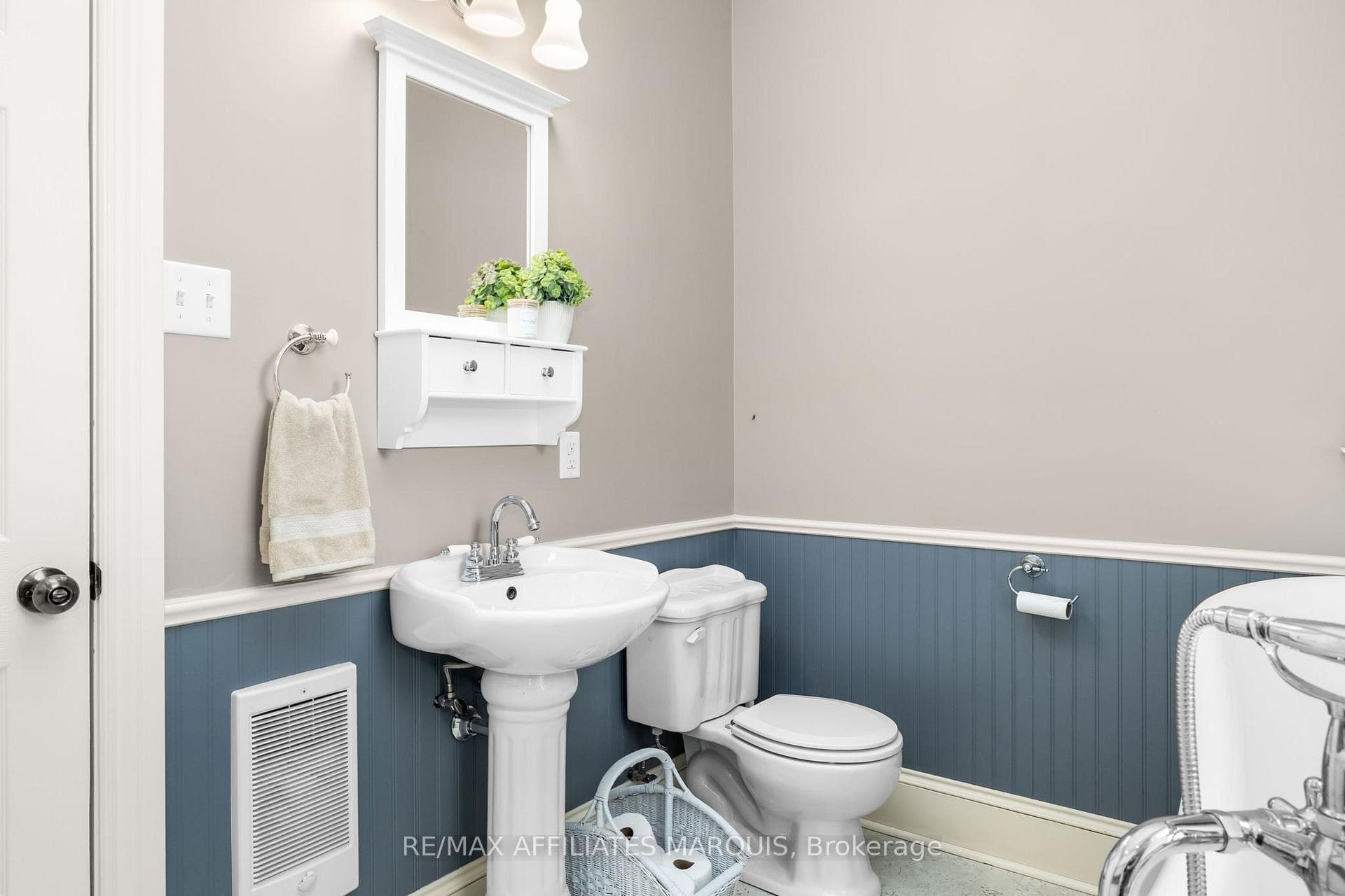 4 Park Avenue photo 21