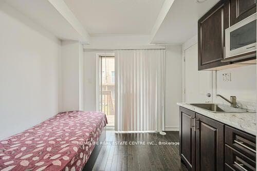 17 Cedarland Road photo 9